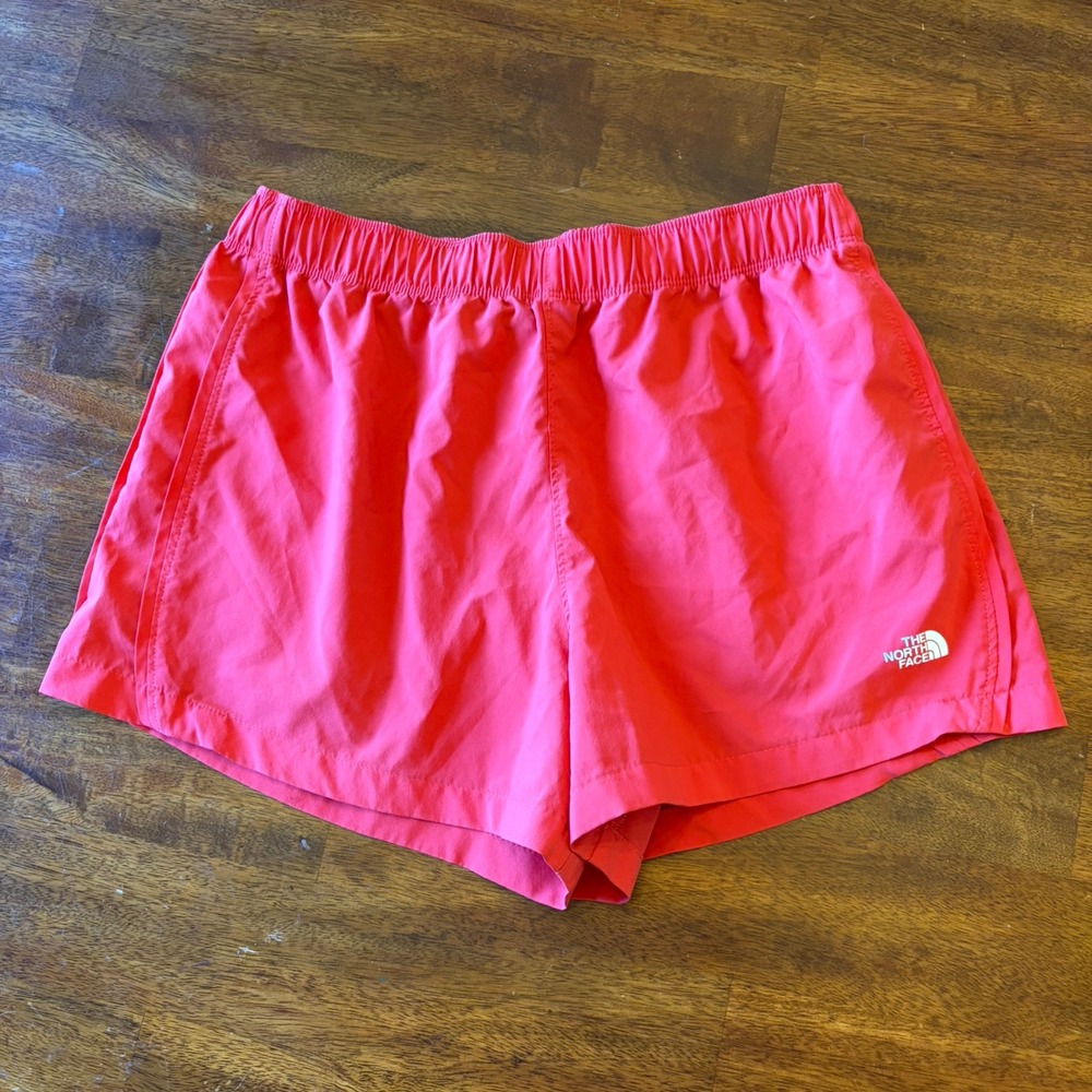 The North Face Women's Woven Pull-On Athletic Shorts Coral Red Size M